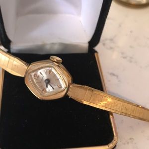 🎉5 for $25. Timex watch vintage